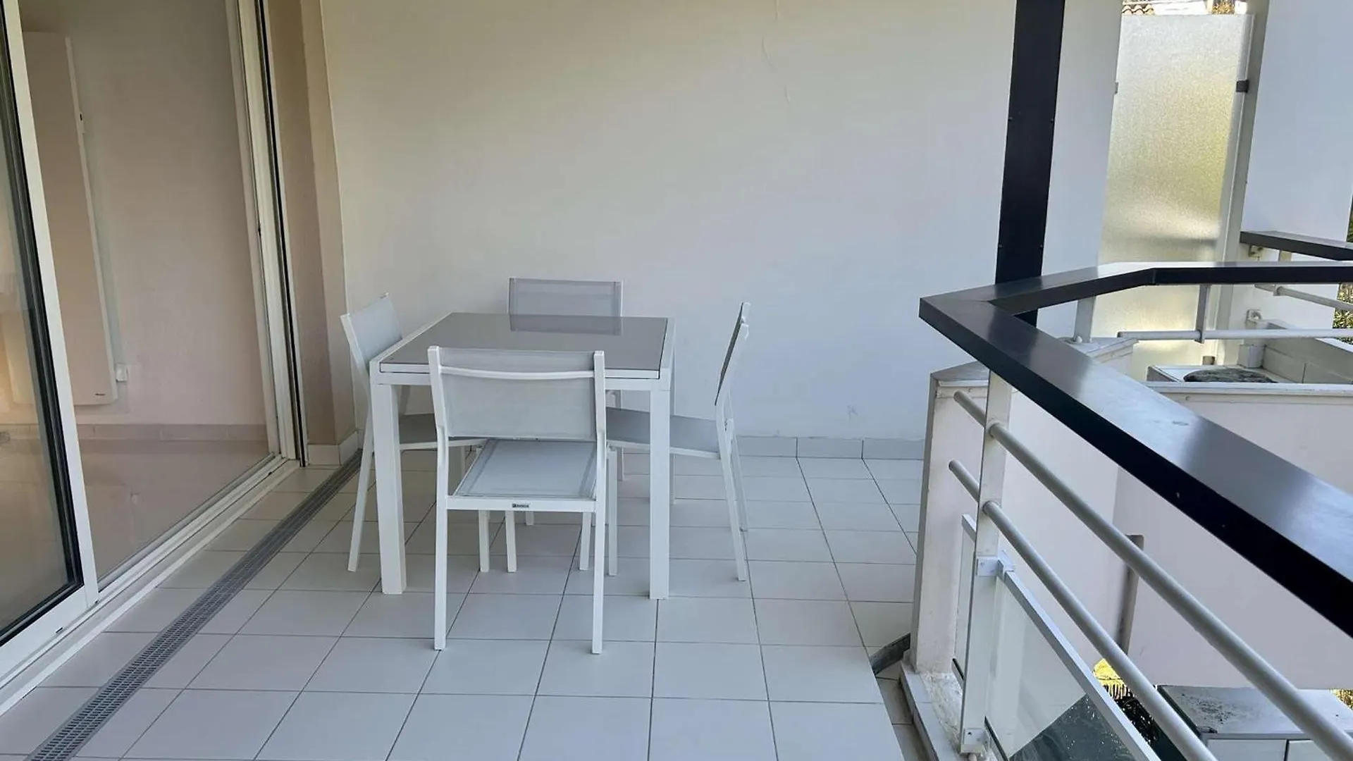 Appartement Moderne A Saint-Raphael, 2 Chambres - Fr-1-226A-204 0*, Saint-Raphael (Var) France